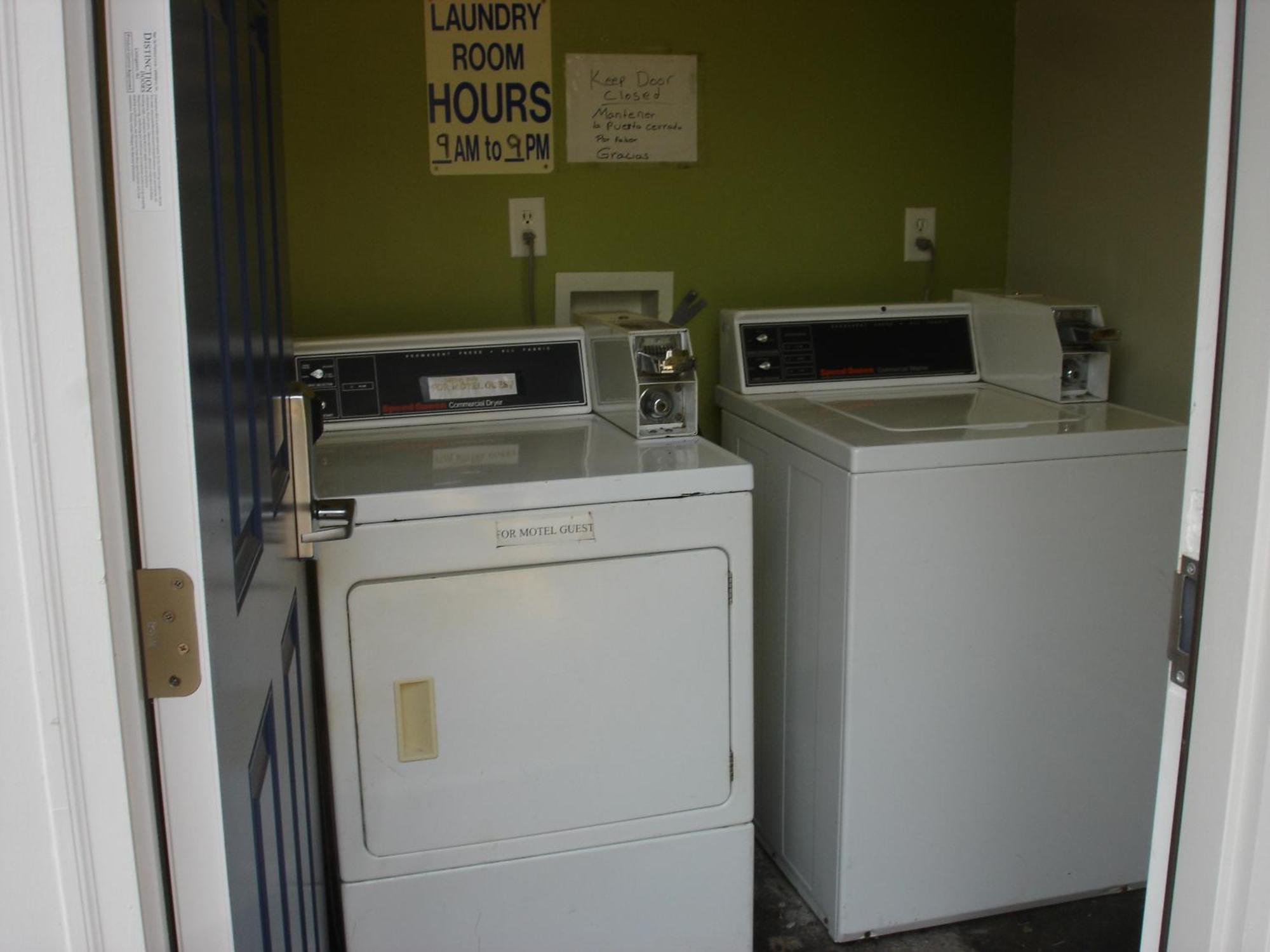 Value Inn Motel Eugene Airport Екстериор снимка